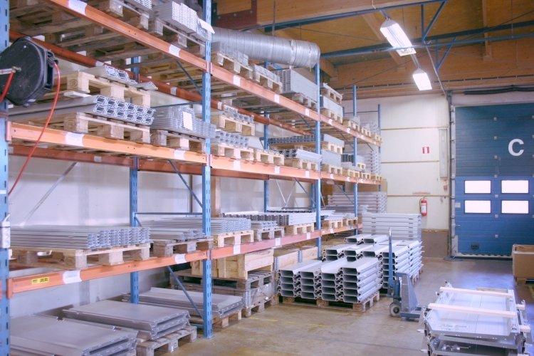 Minkkikatu 1-3 JÄRVENPÄÄ, 1320m2, Maantaso, Varastotila