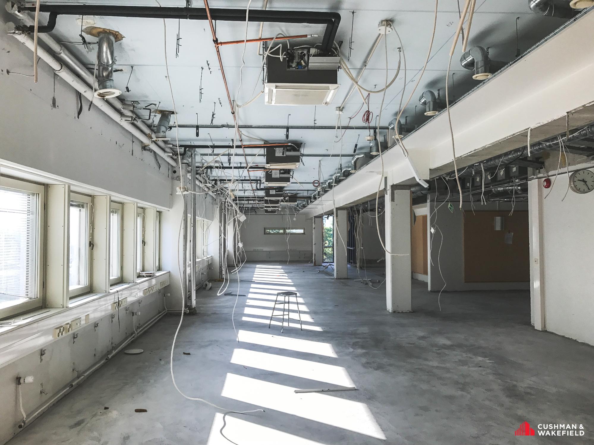 Miestentie 1, 262m2, 5. kerros, Toimistotila