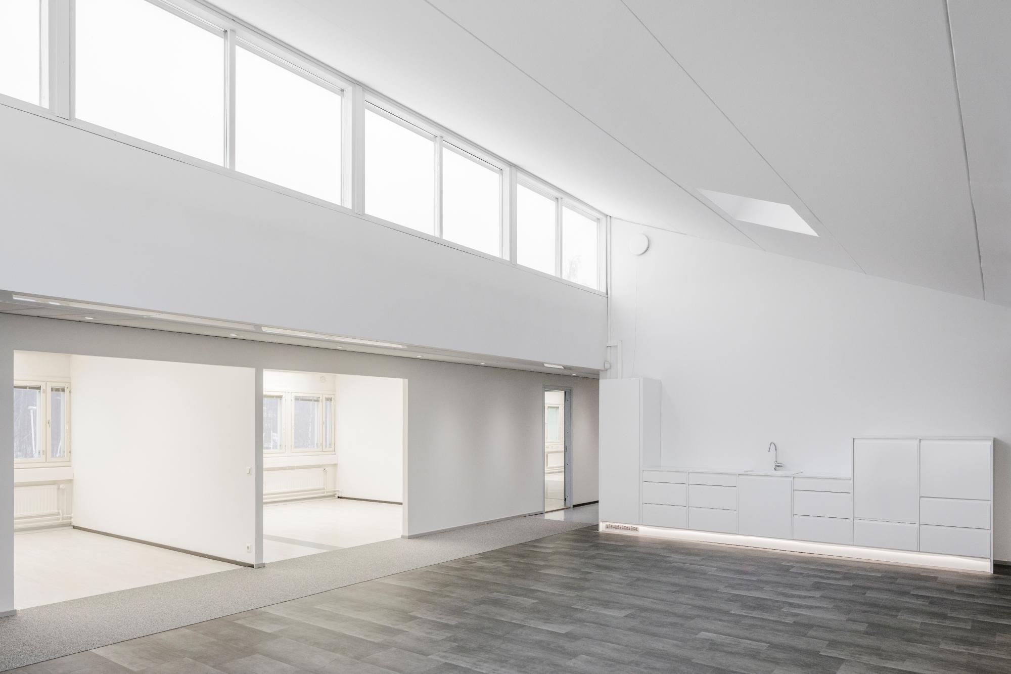 Ristipellontie 16, 560m2, 3. kerros, Toimistotila