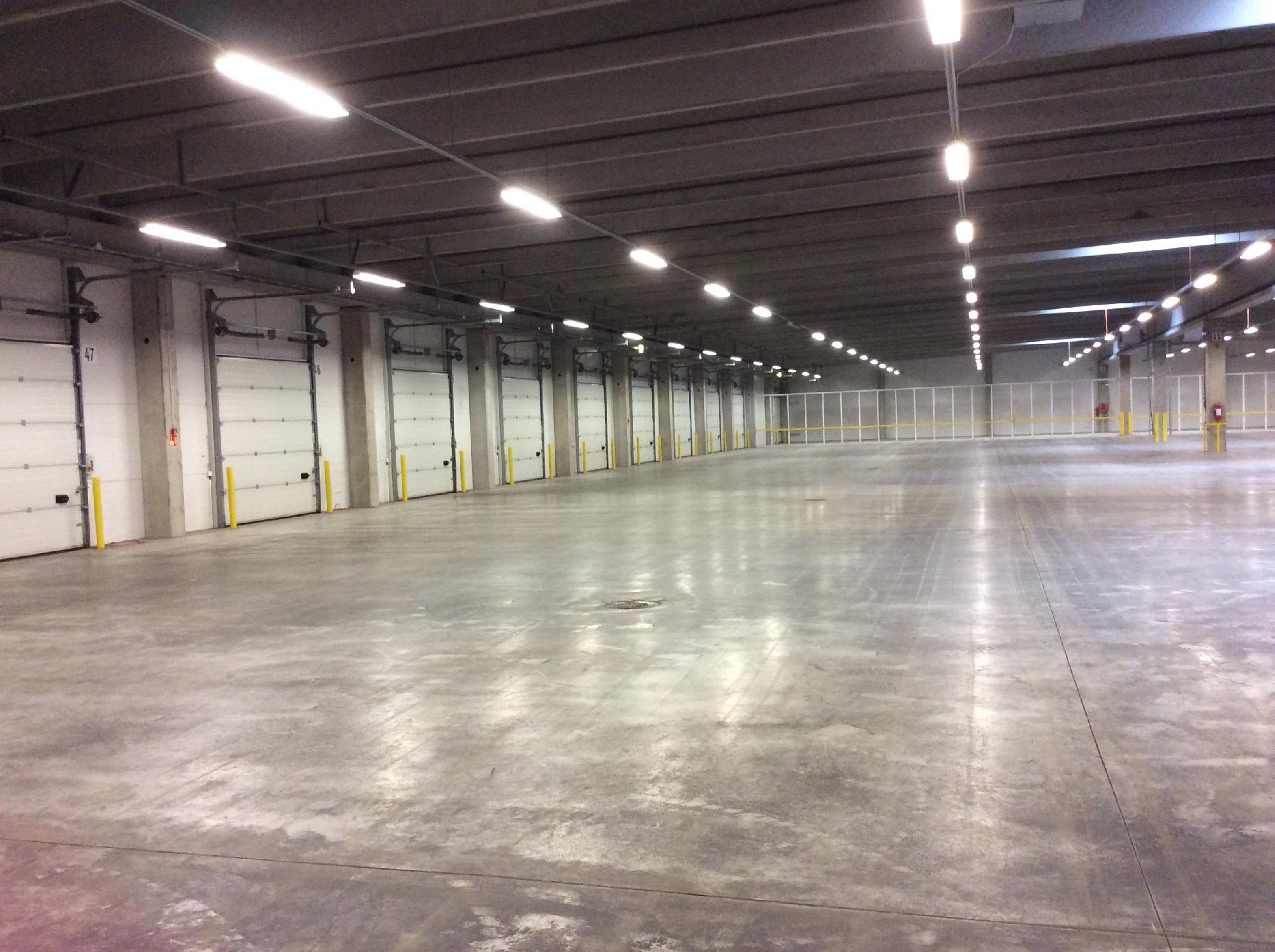 Tykkimäentie 9 KOUVOLA, 2500m2, Katutaso, Varastotila
