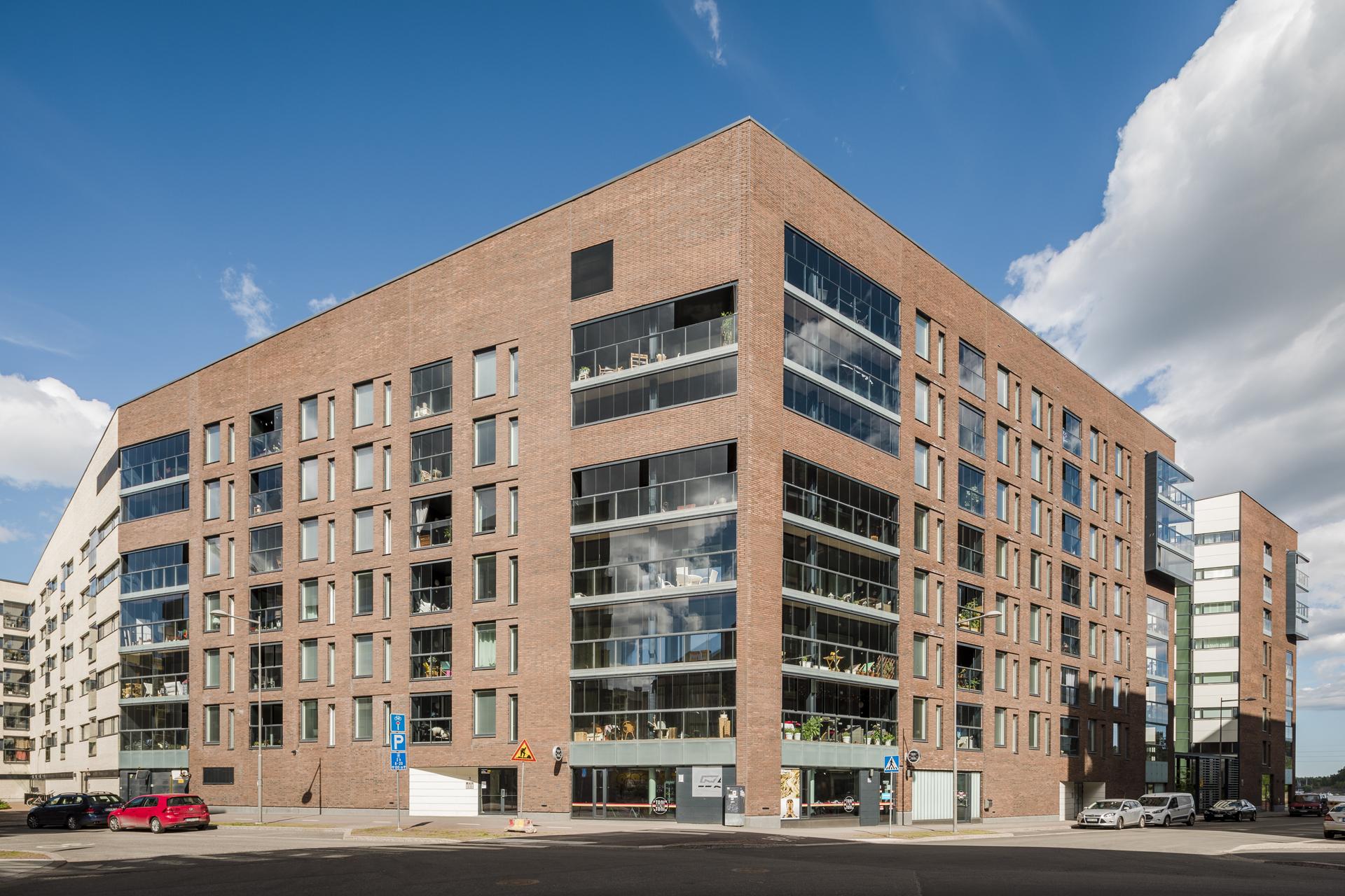 Sörnäistenlaituri 3, 81m2, Katutaso, Liiketila