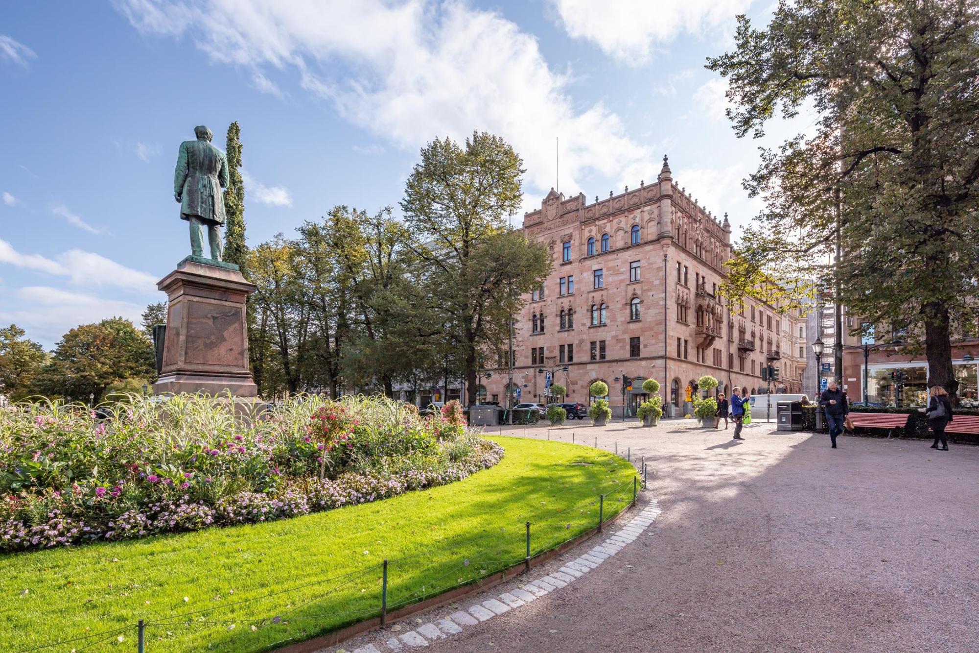 Eteläesplanadi 12, 640m2, Katutaso, Liiketila