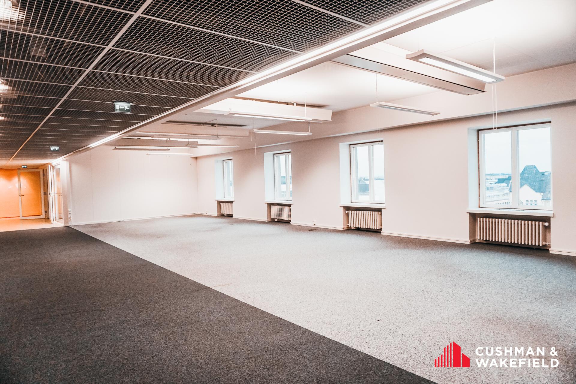 Kasarmikatu 36, 322m2, 7. kerros, Toimistotila