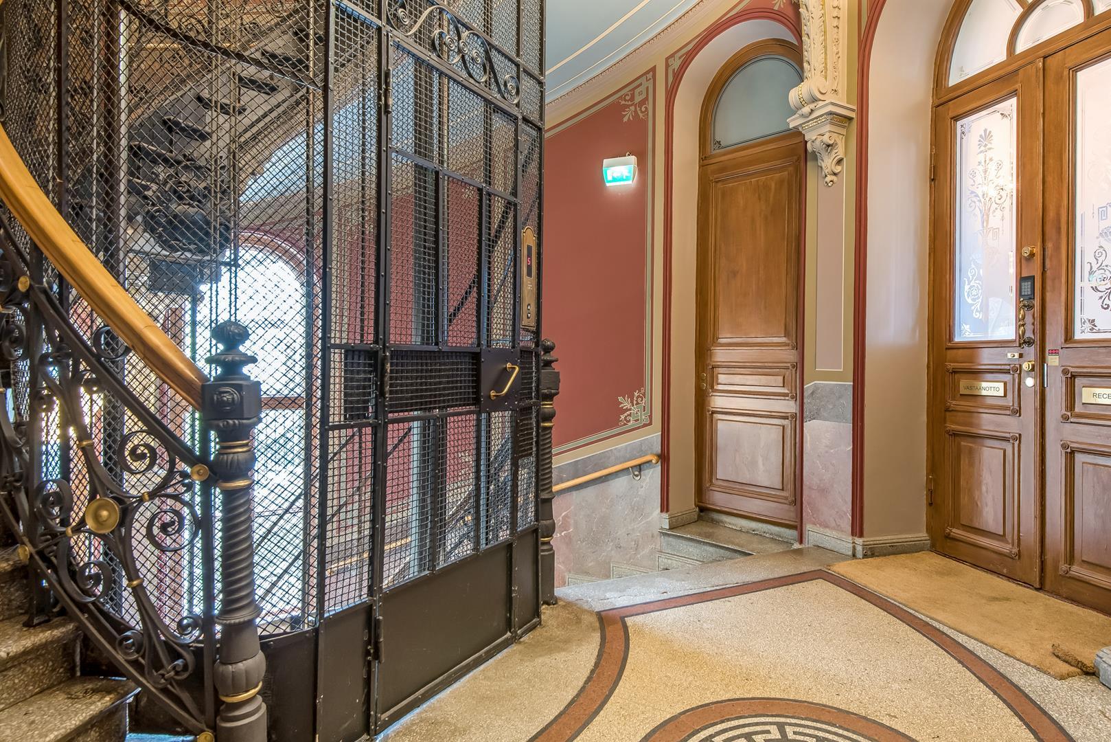 Erottajankatu 19, 102m2, 1. kerros, Liiketila