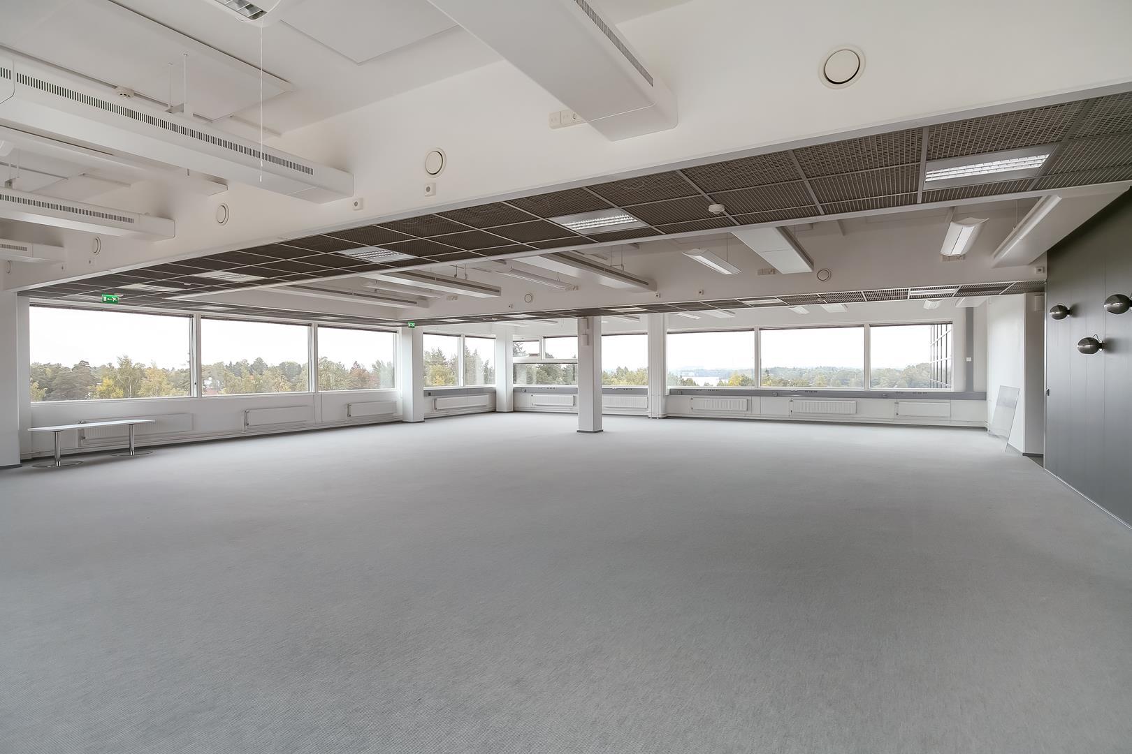 Miestentie 9 C-talo, 241m2, 5. kerros, Toimistotila