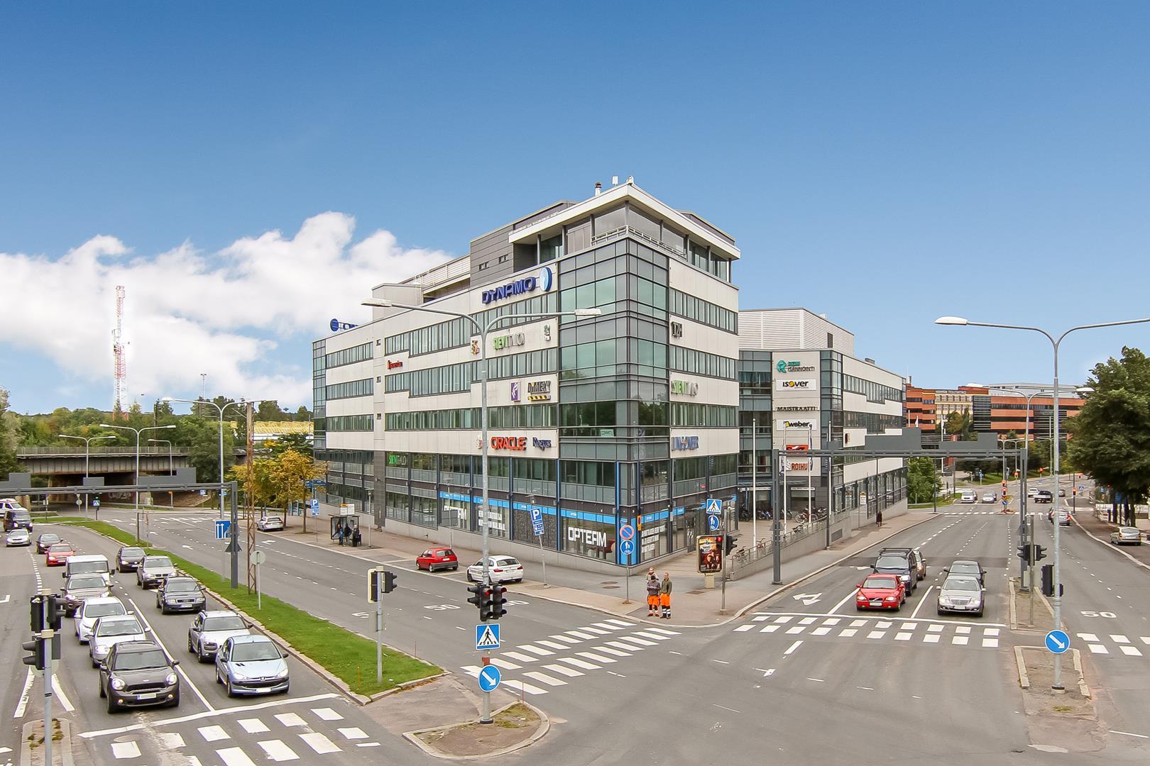 Hatanpään valtatie 24 TAMPERE, 1077m2, 2. kerros, Toimistotila