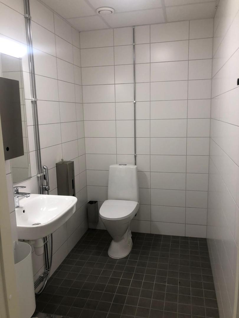 Itälahdenkatu 21, 172m2, Katutaso, Liiketila