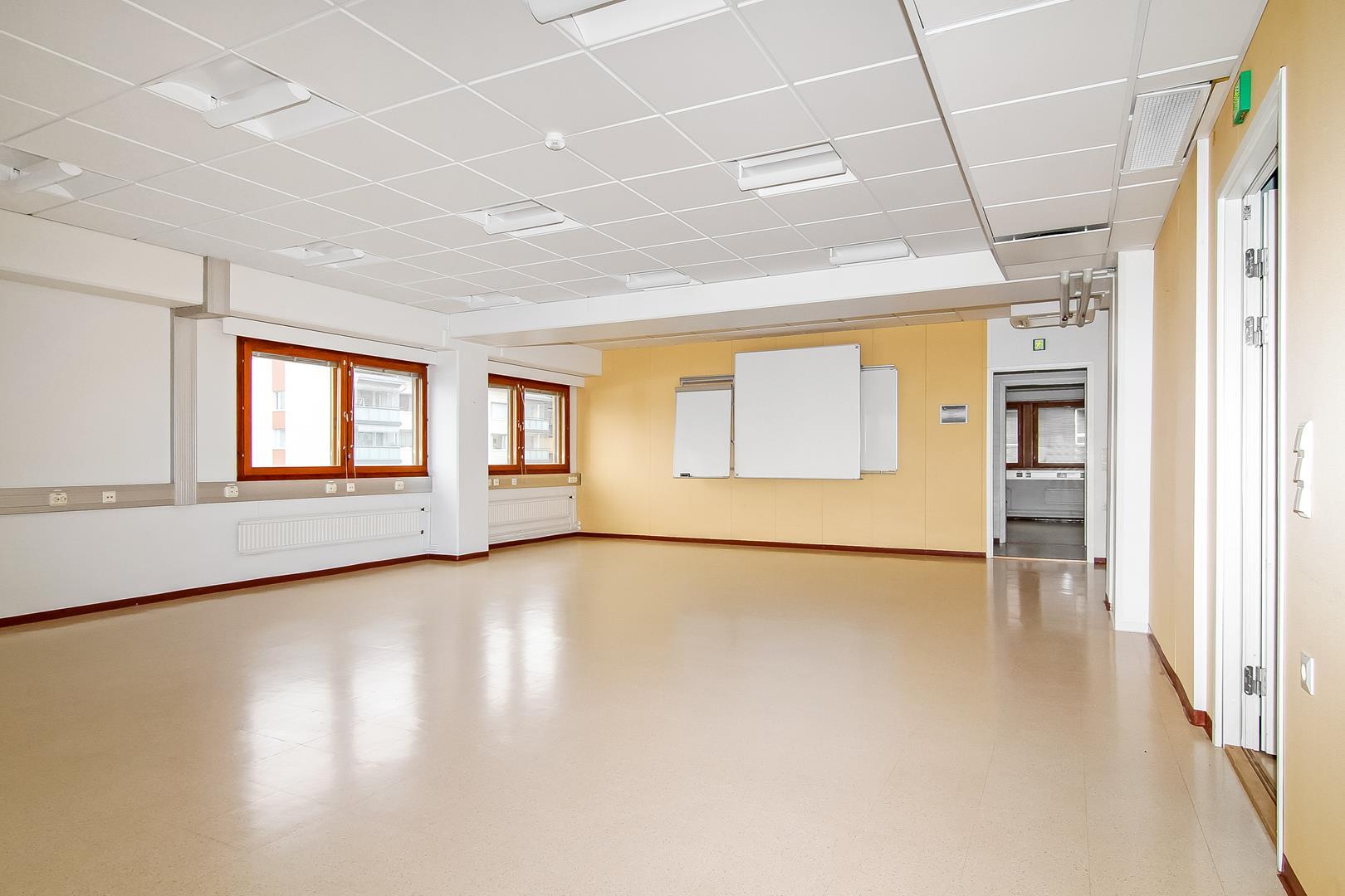 Rautatienkatu 10 TAMPERE, 668m2, 3. kerros, Toimistotila