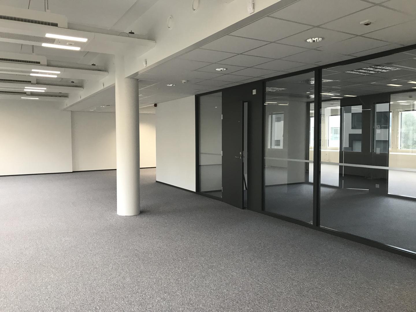 Osmontie 38, 372m2, 2. kerros, Toimistotila