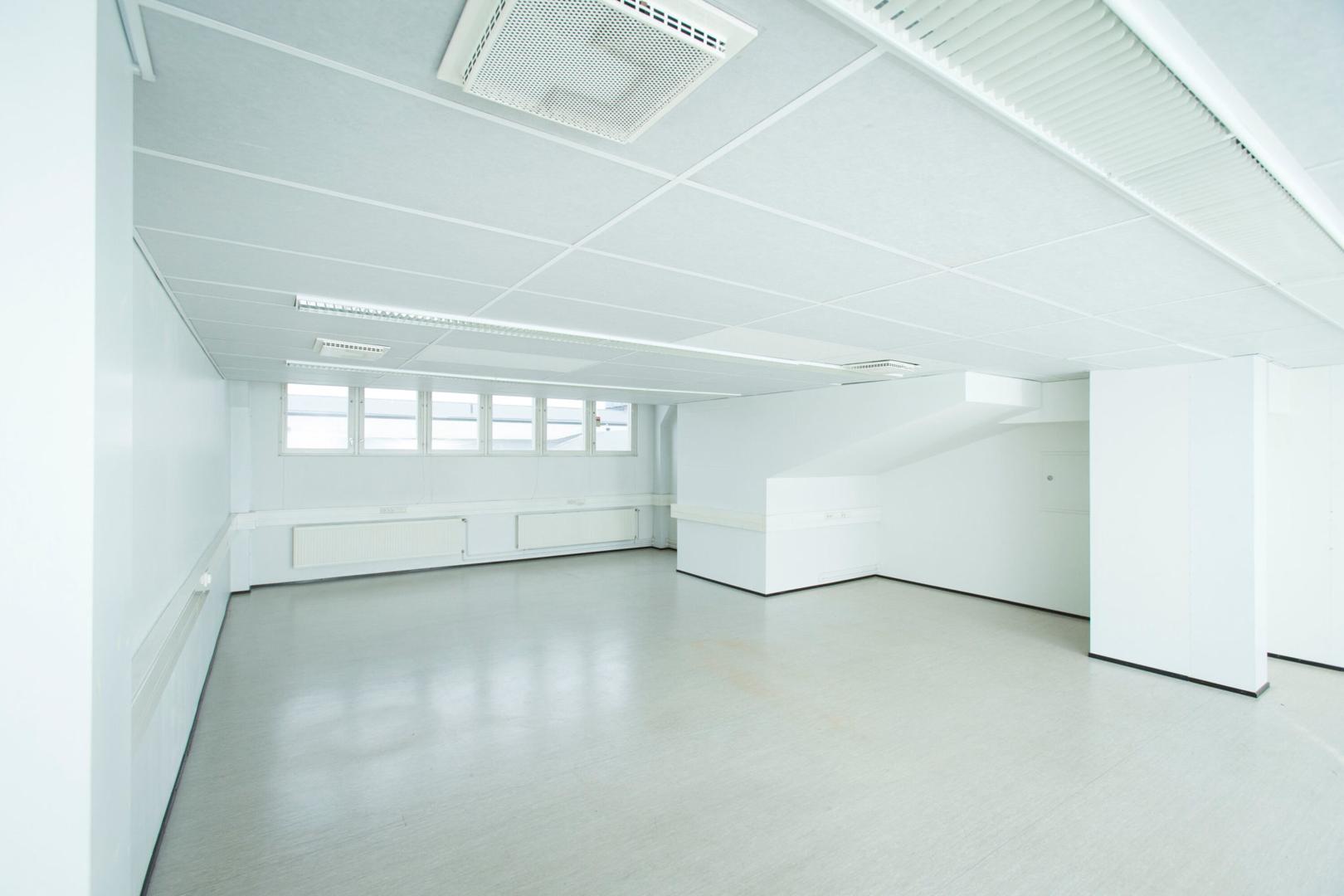 Leinikkitie 20, 326m2, 3. kerros, Toimistotila