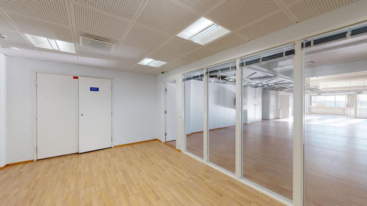 Ruosilantie 18, 1000m2, 3. kerros, Toimistotila