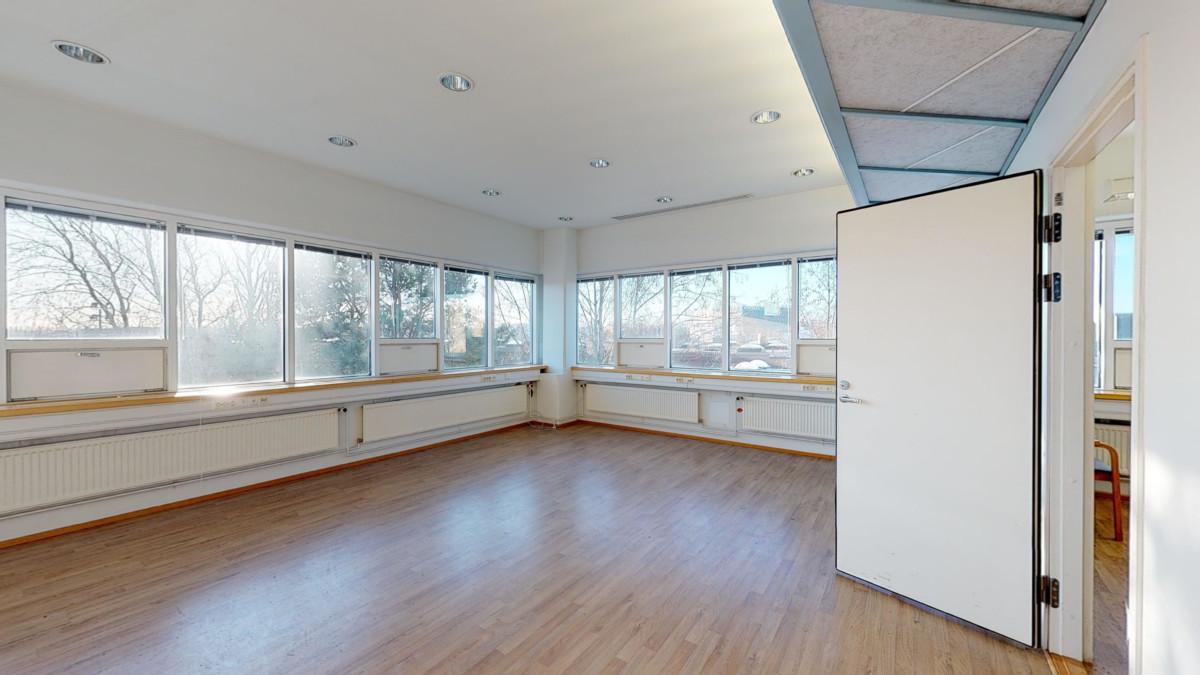 Ruosilantie 18, 1000m2, 3. kerros, Toimistotila