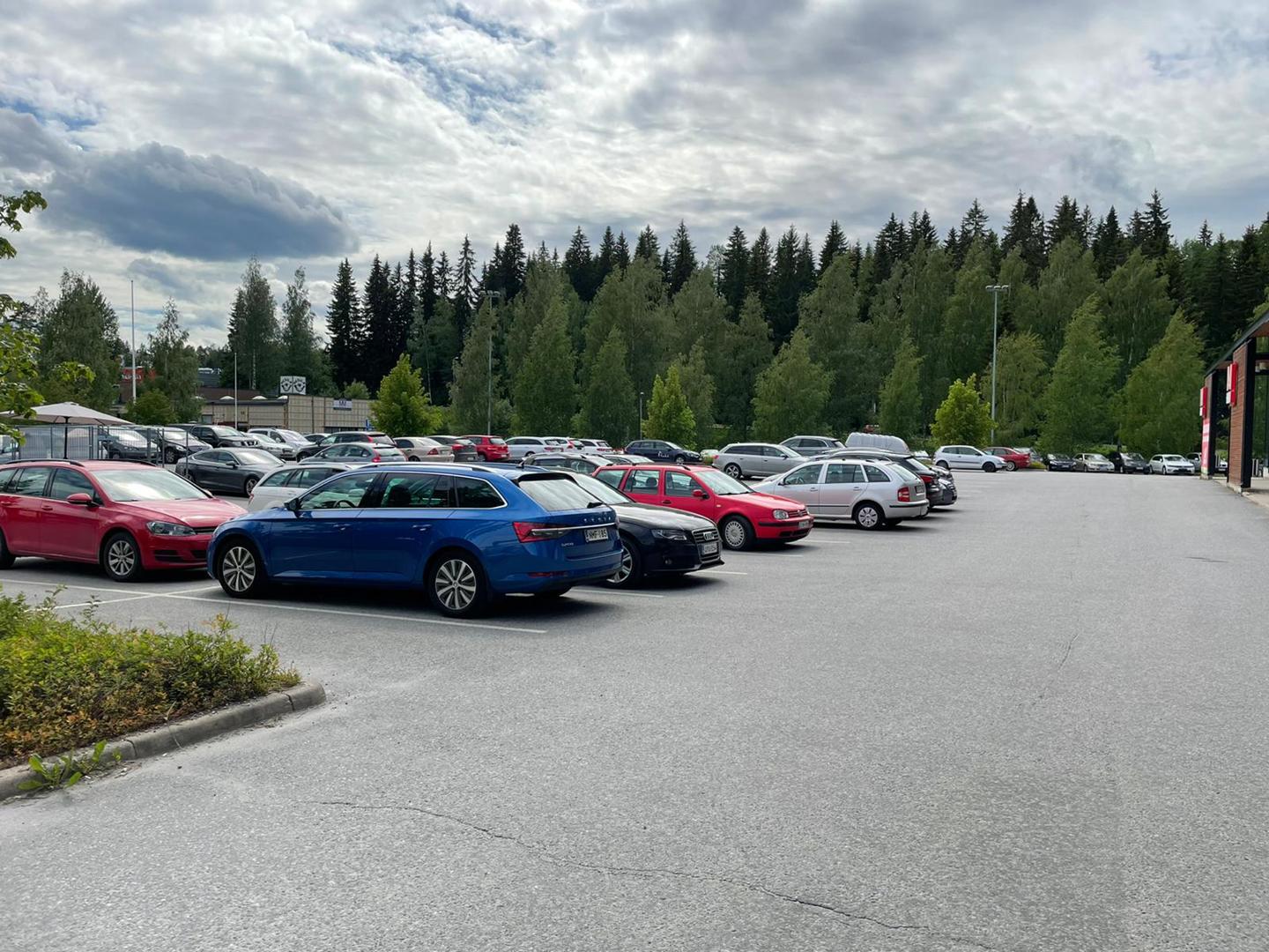 Leväsentie 2b KUOPIO, 435m2, Katutaso, Liiketila