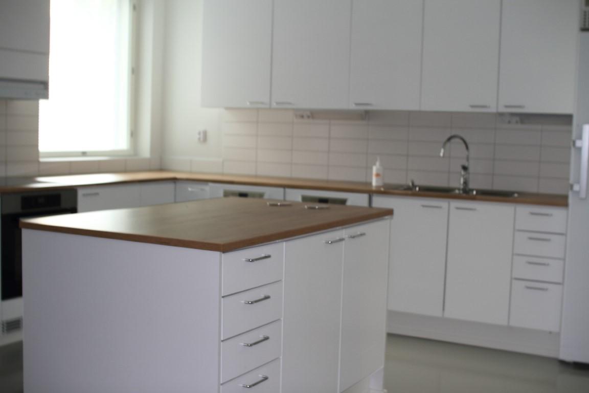 Itälahdenkatu 21, 520m2, Katutaso, Liiketila
