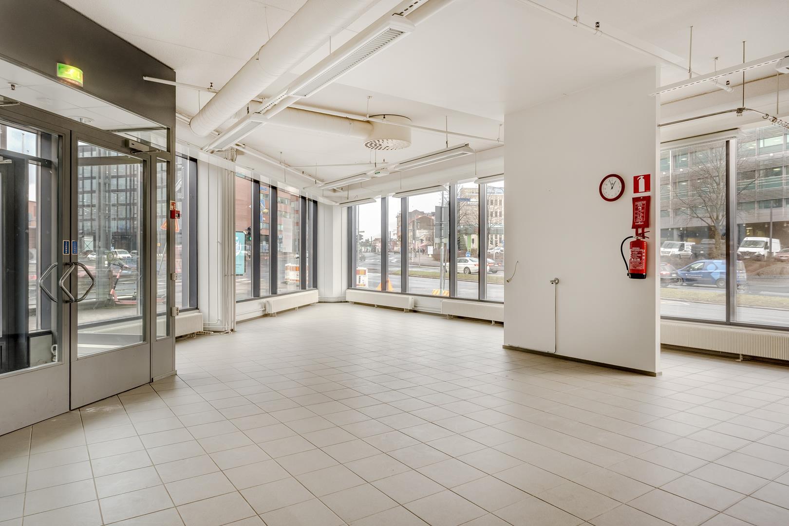 Hatanpään valtatie 24 TAMPERE, 259m2, Katutaso, Liiketila