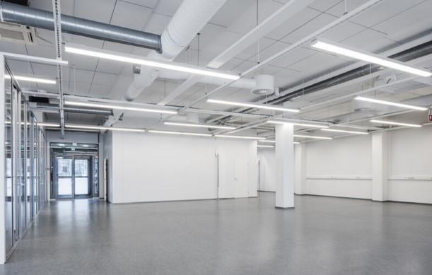 Vantaankoskentie 14, 382m2, Katutaso, Liiketila