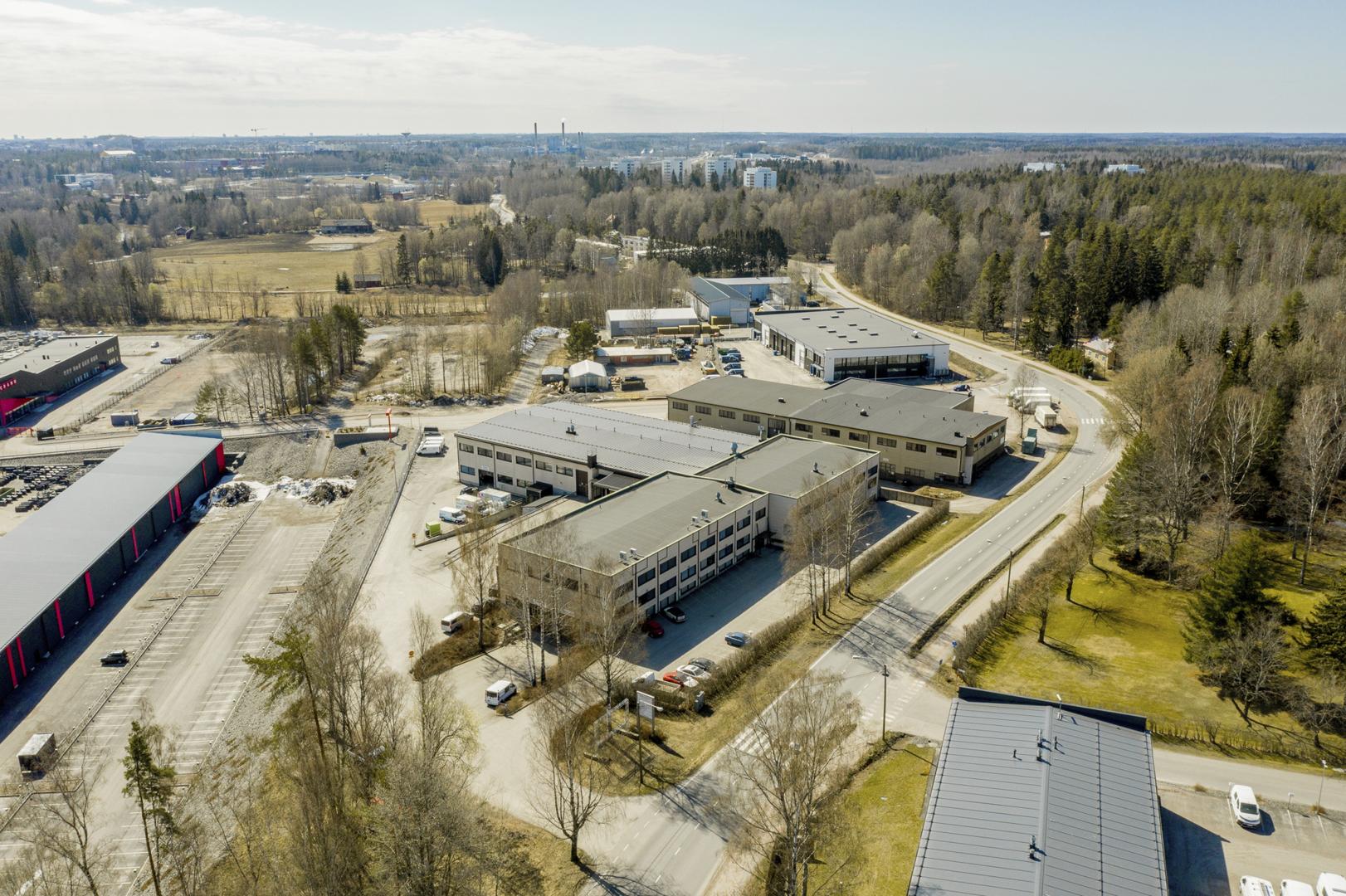 Vantaanpuistontie 31, 260m2, Katutaso, Varastotila