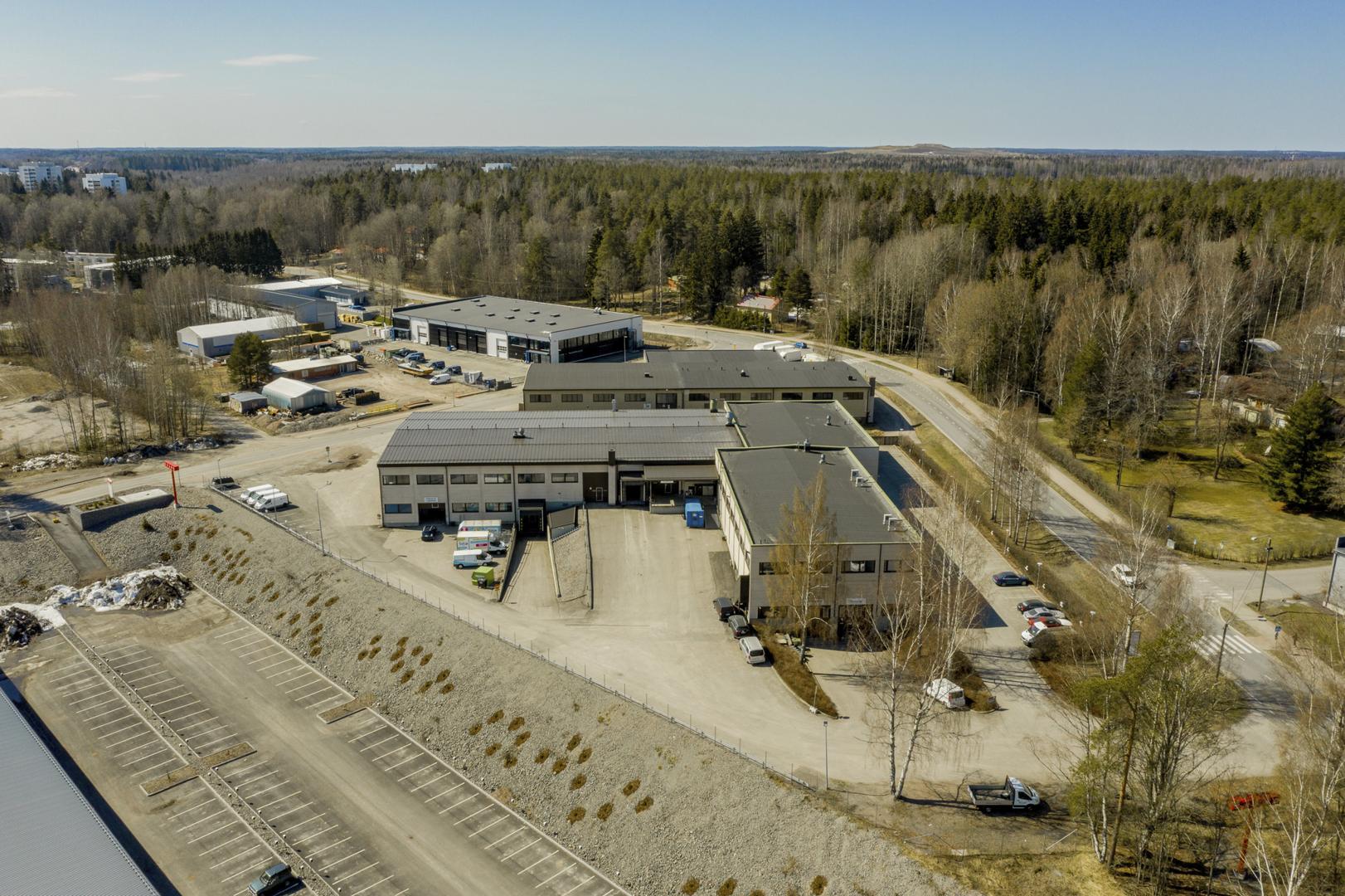 Vantaanpuistontie 31, 260m2, Katutaso, Varastotila