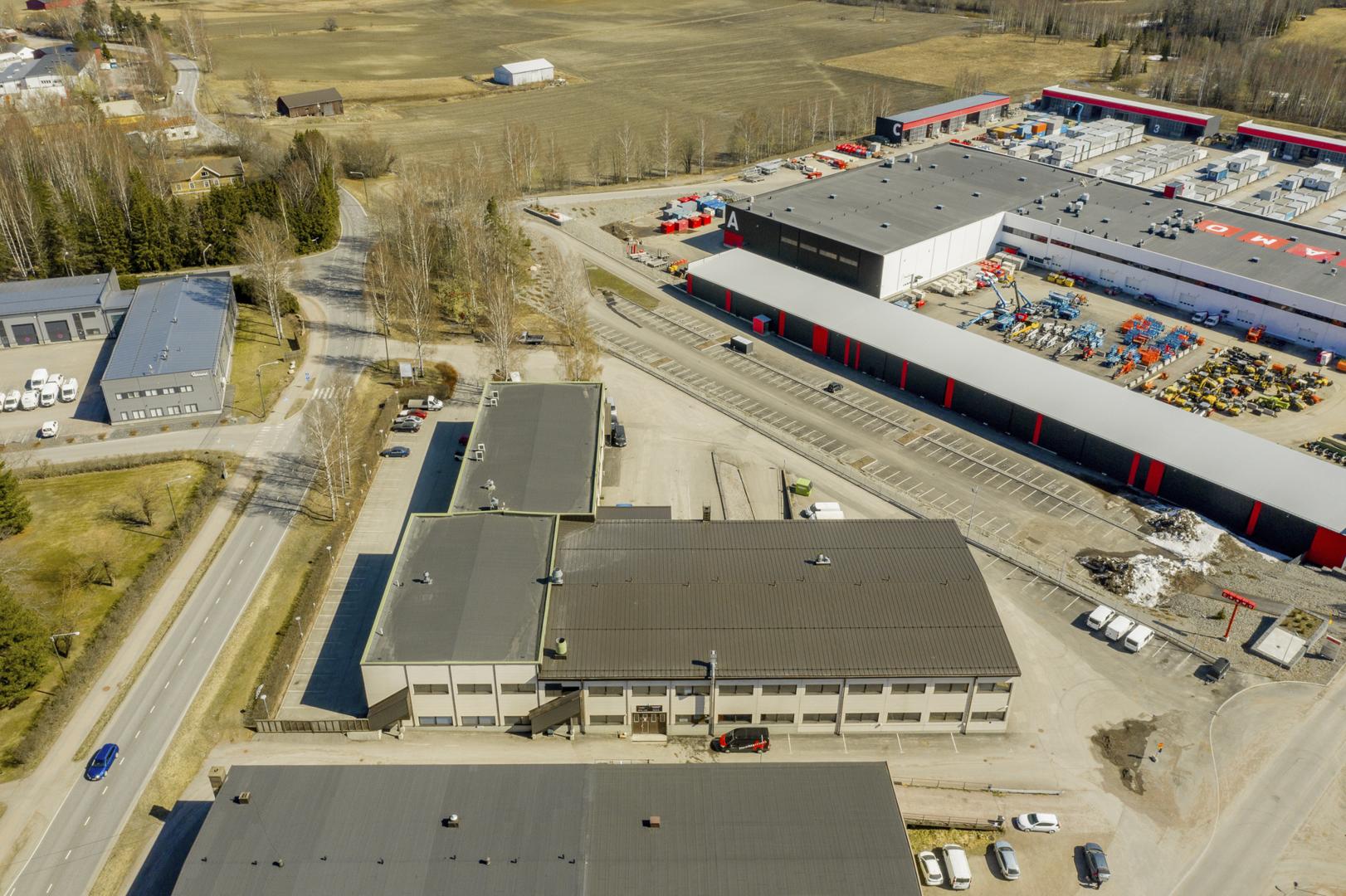 Vantaanpuistontie 31, 260m2, Katutaso, Varastotila