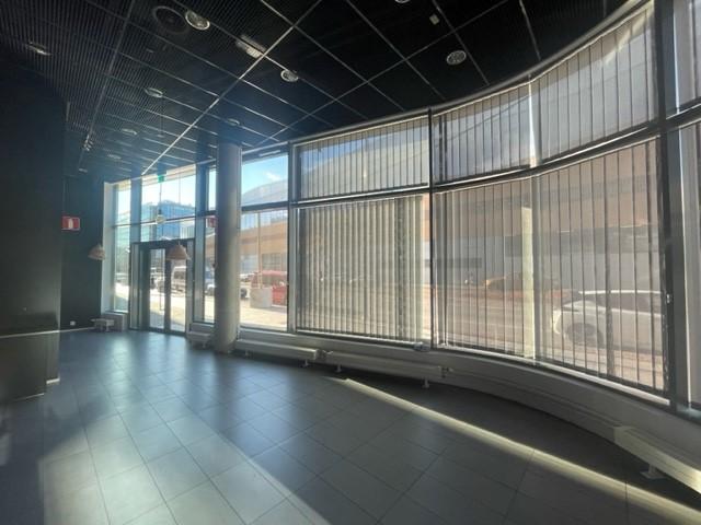 Töölönlahdenkatu 3, 136m2, Katutaso, Liiketila