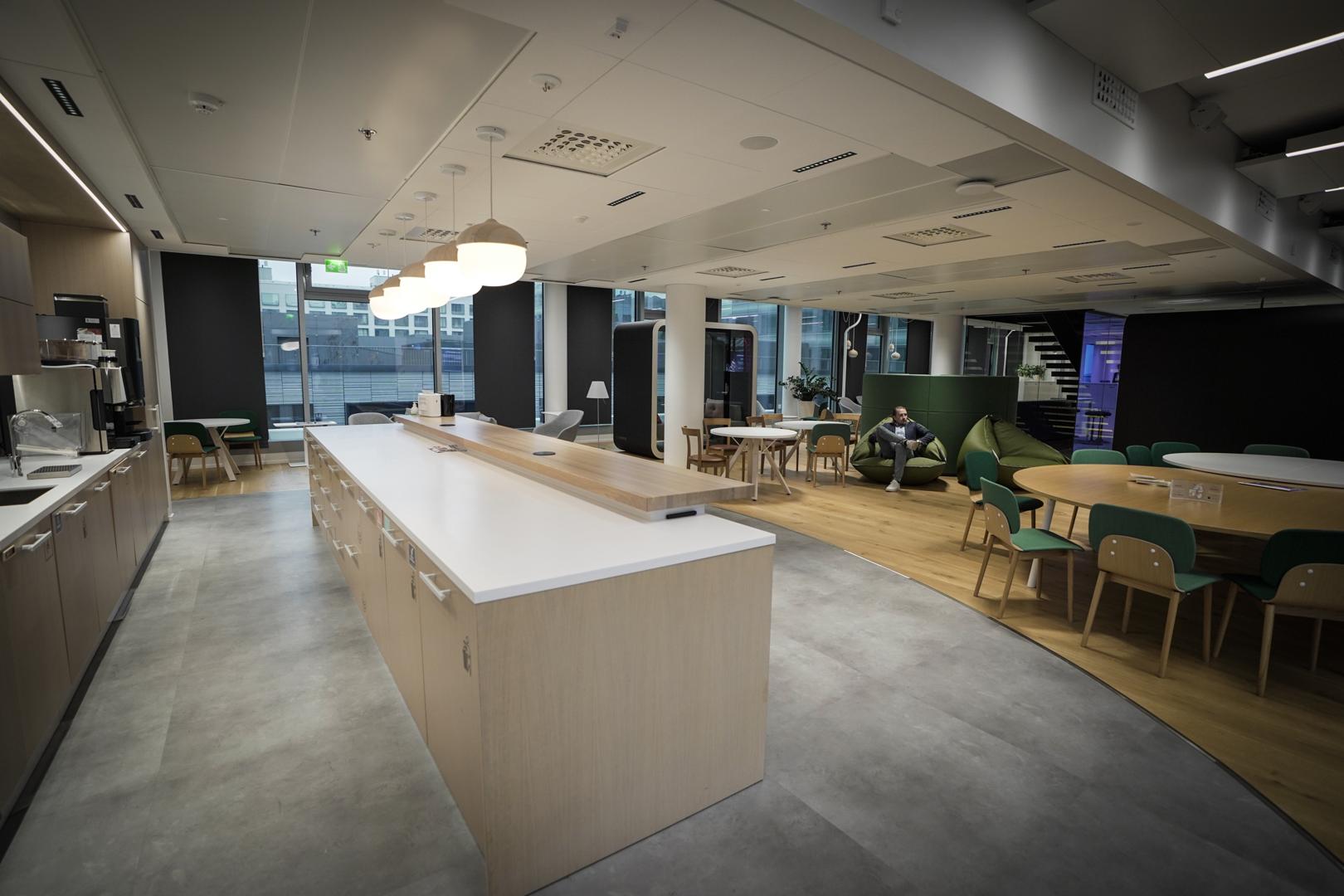 Pasilan Asema-aukio 1, 2800m2, Useita kerroksia, Toimistotila