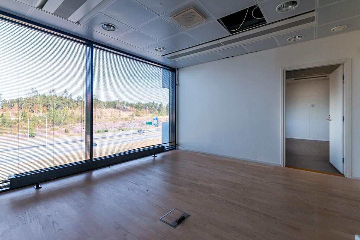 Puolikkotie 8, 380m2, 7. kerros, Toimistotila