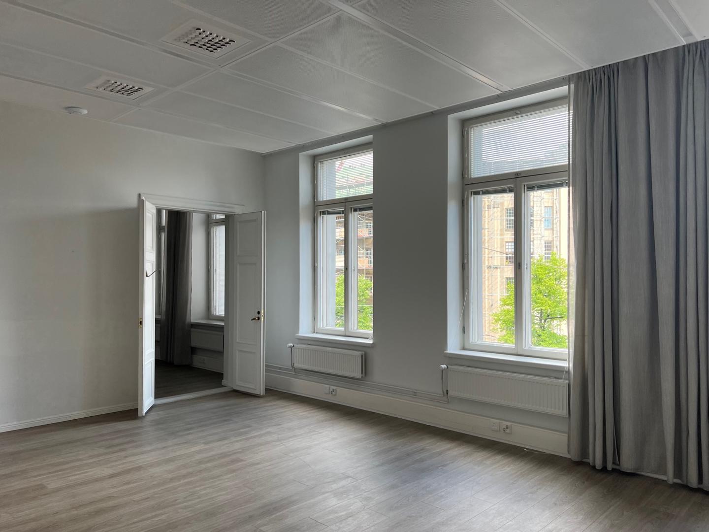 Mannerheimintie 16, 472m2, 3. kerros, Toimistotila