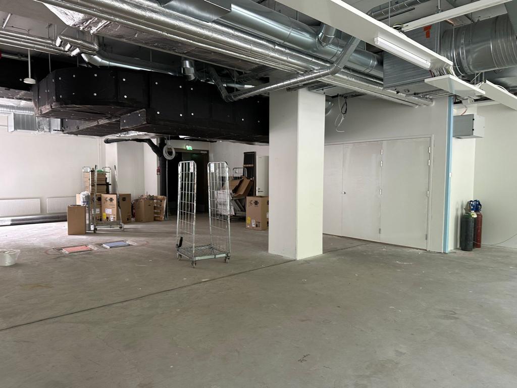 Siltasaarenkatu 10, 293m2, Katutaso, Liiketila