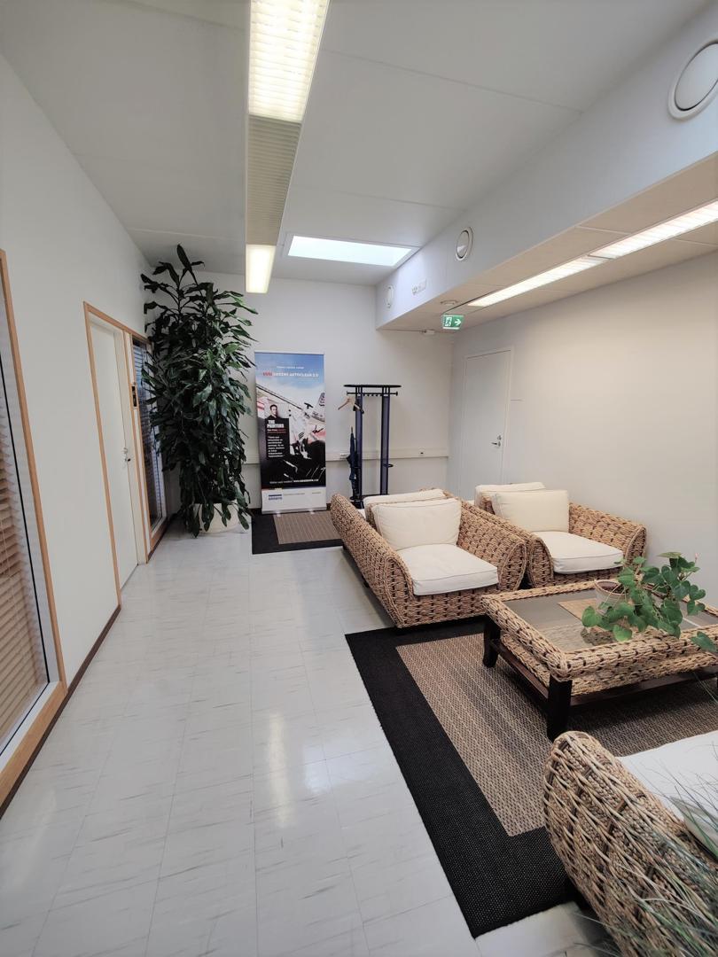 Rälssitie 7 C, 302m2, 2. kerros, Toimistotila