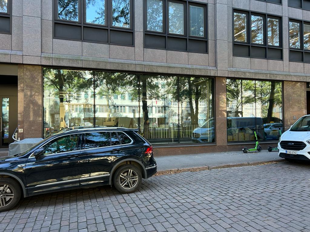Siltasaarenkatu 10, 293m2, Katutaso, Liiketila
