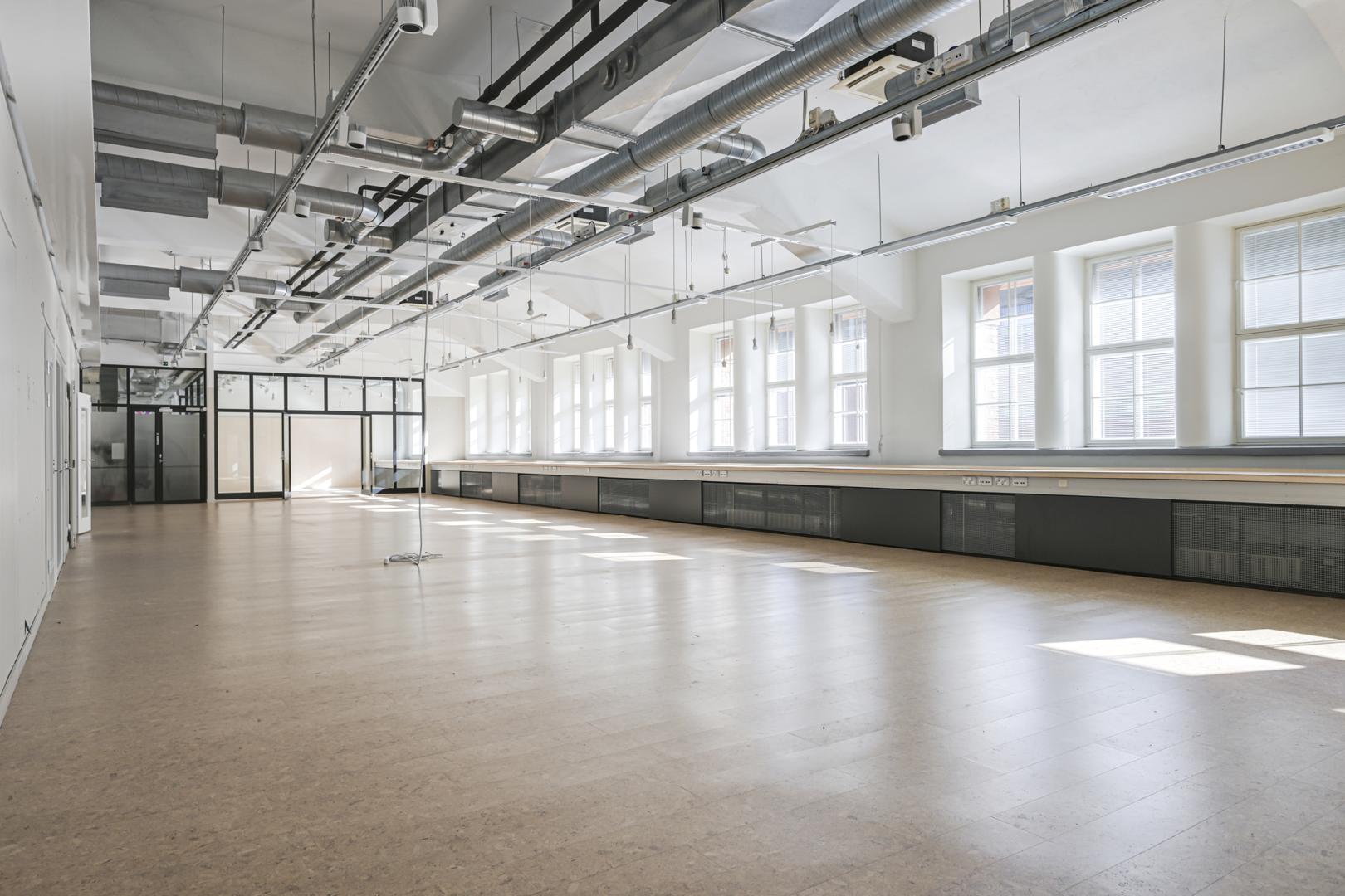 Kaikukatu 4, 420m2, 3. kerros, Toimistotila