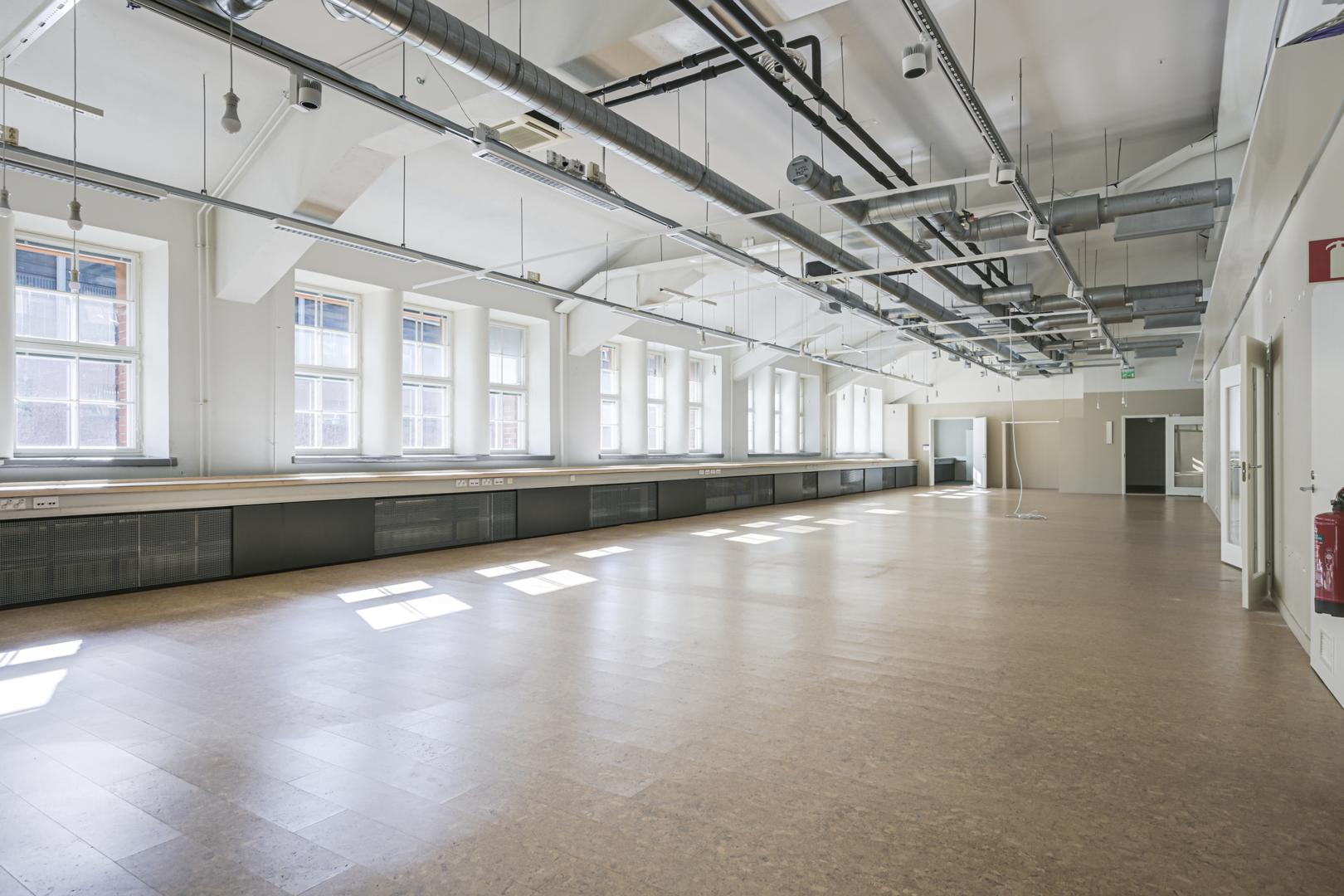 Kaikukatu 4, 420m2, 3. kerros, Toimistotila