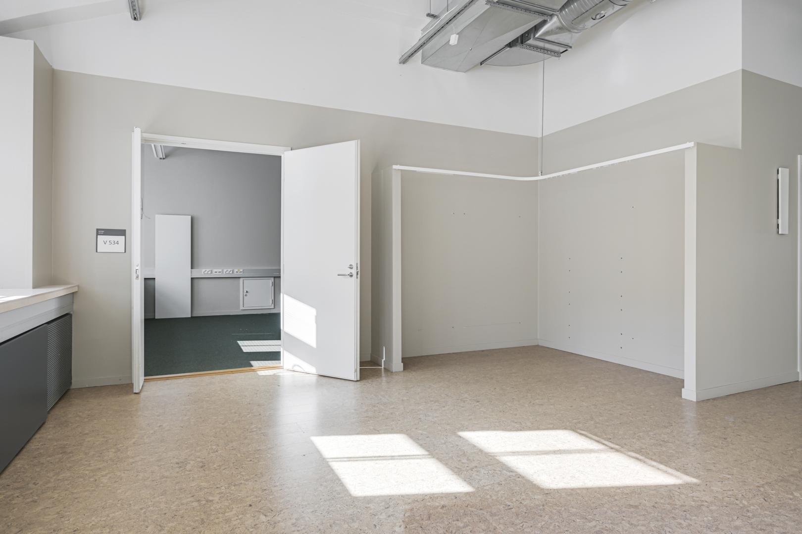 Kaikukatu 4, 420m2, 3. kerros, Toimistotila