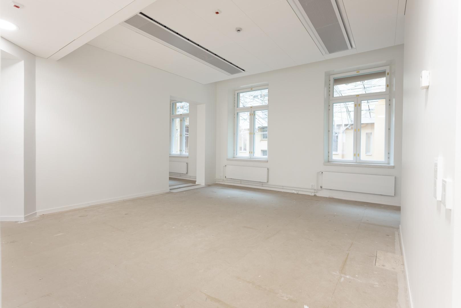 Kasarmikatu 25, 350m2, 3. kerros, Toimistotila