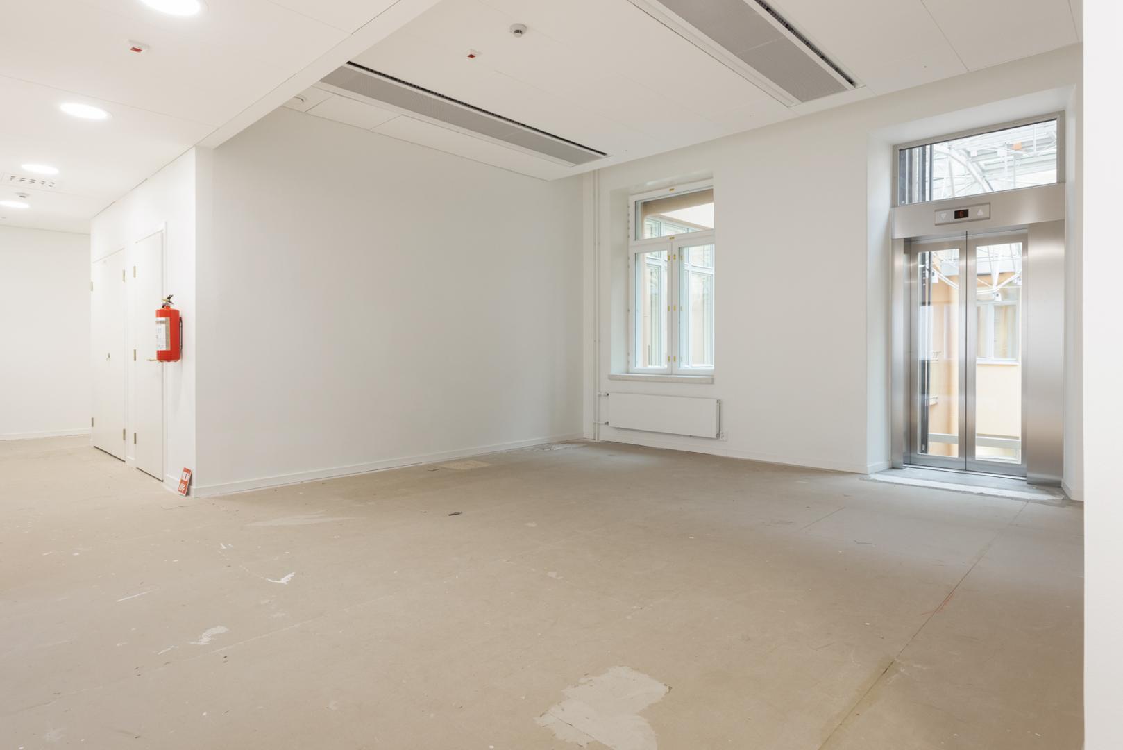 Kasarmikatu 25, 350m2, 3. kerros, Toimistotila