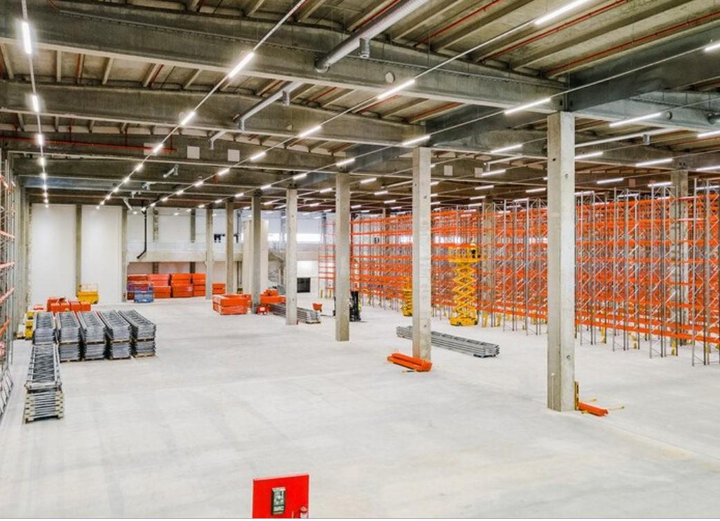Amerinkuja 1, 14500m2, Katutaso, Varastotila