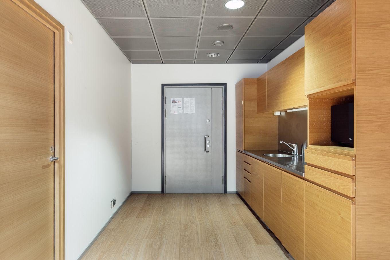 Urho Kekkosen katu 3-7, 226m2, 6. kerros, Toimistotila