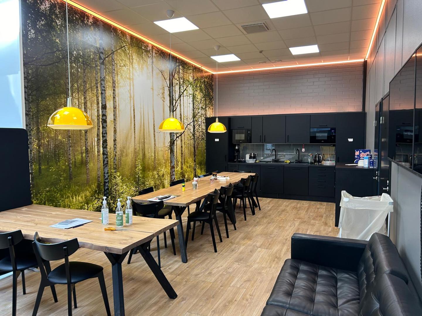 Laippatie 1, 2400m2, 3. kerros, Varastotila