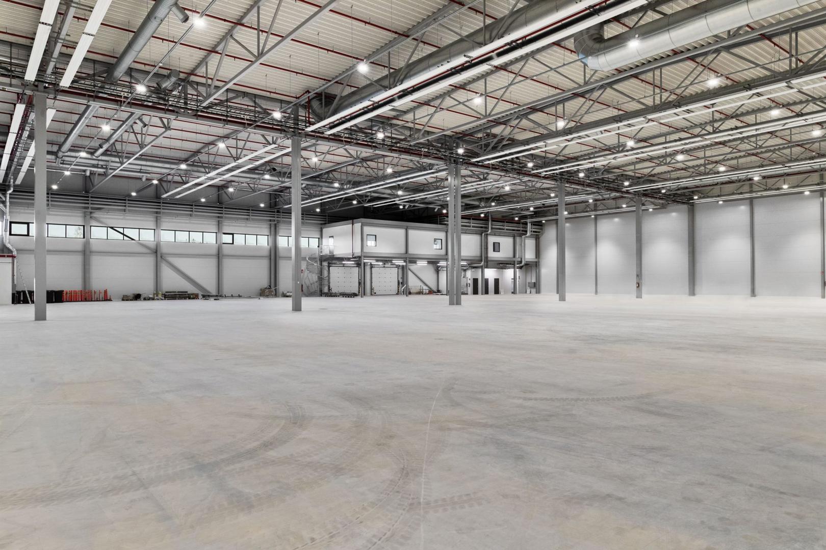 Postimiehenkuja 4, 3970m2, Useita kerroksia, Varastotila