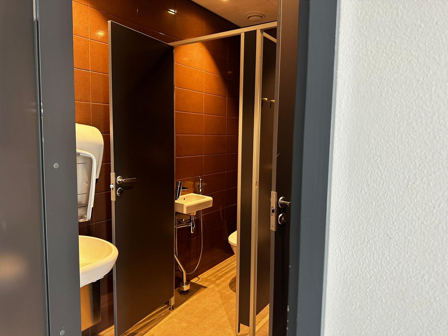 Töölönlahdenkatu 3, 136m2, Katutaso, Ravintolatila