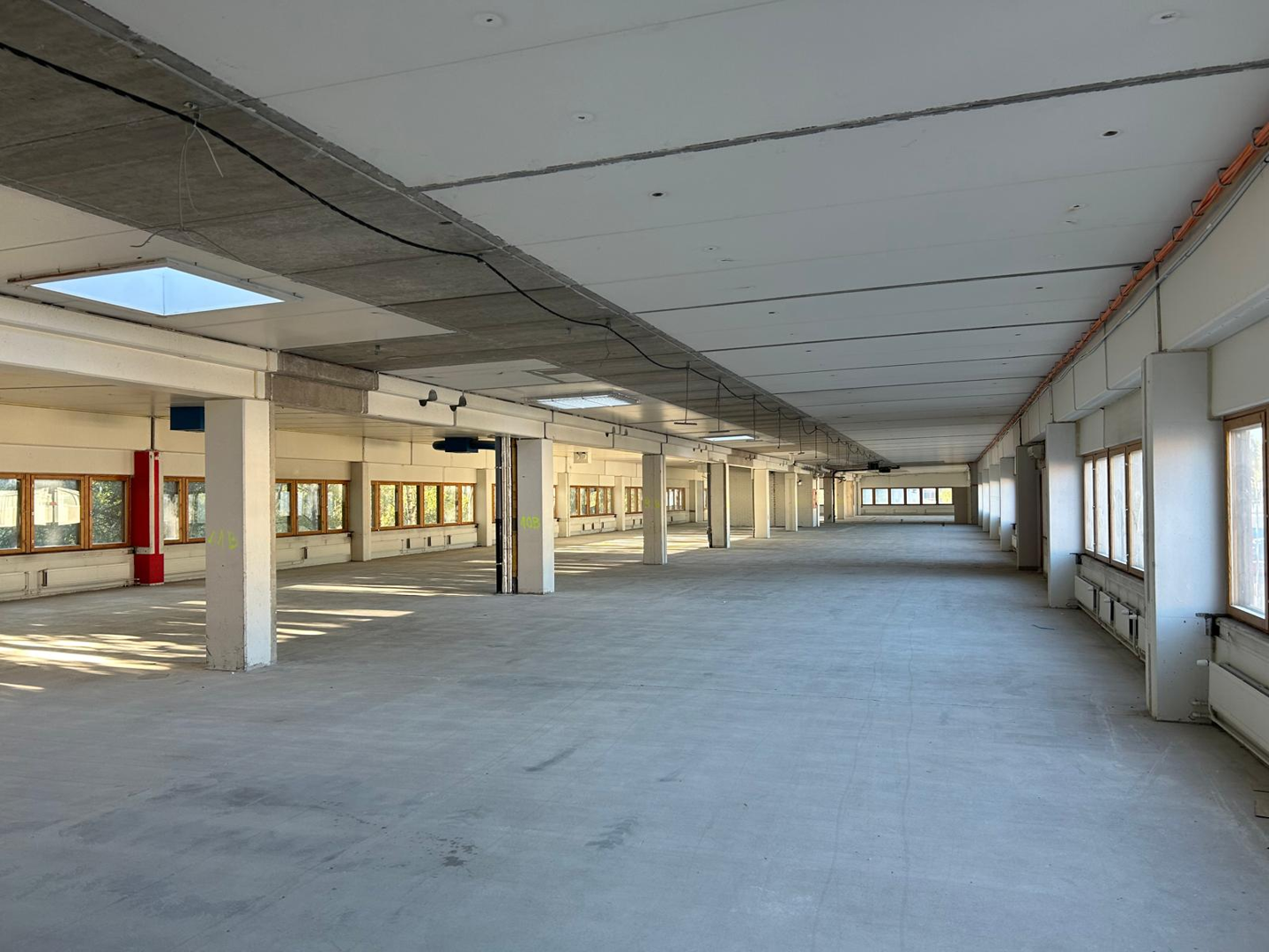 Sirrikuja 1, 1400m2, 2. kerros, Varastotila