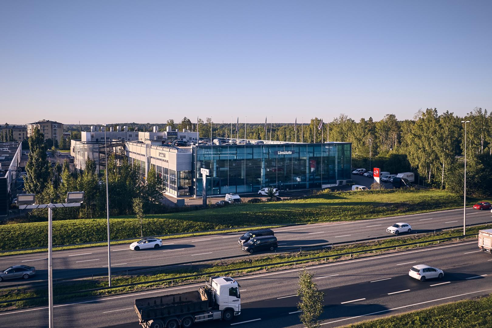 Pakkalantie 15, 1700m2, Kellarikerros, Liiketila