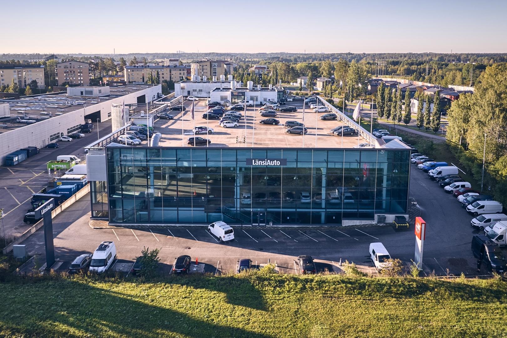 Pakkalantie 15, 1700m2, Kellarikerros, Liiketila