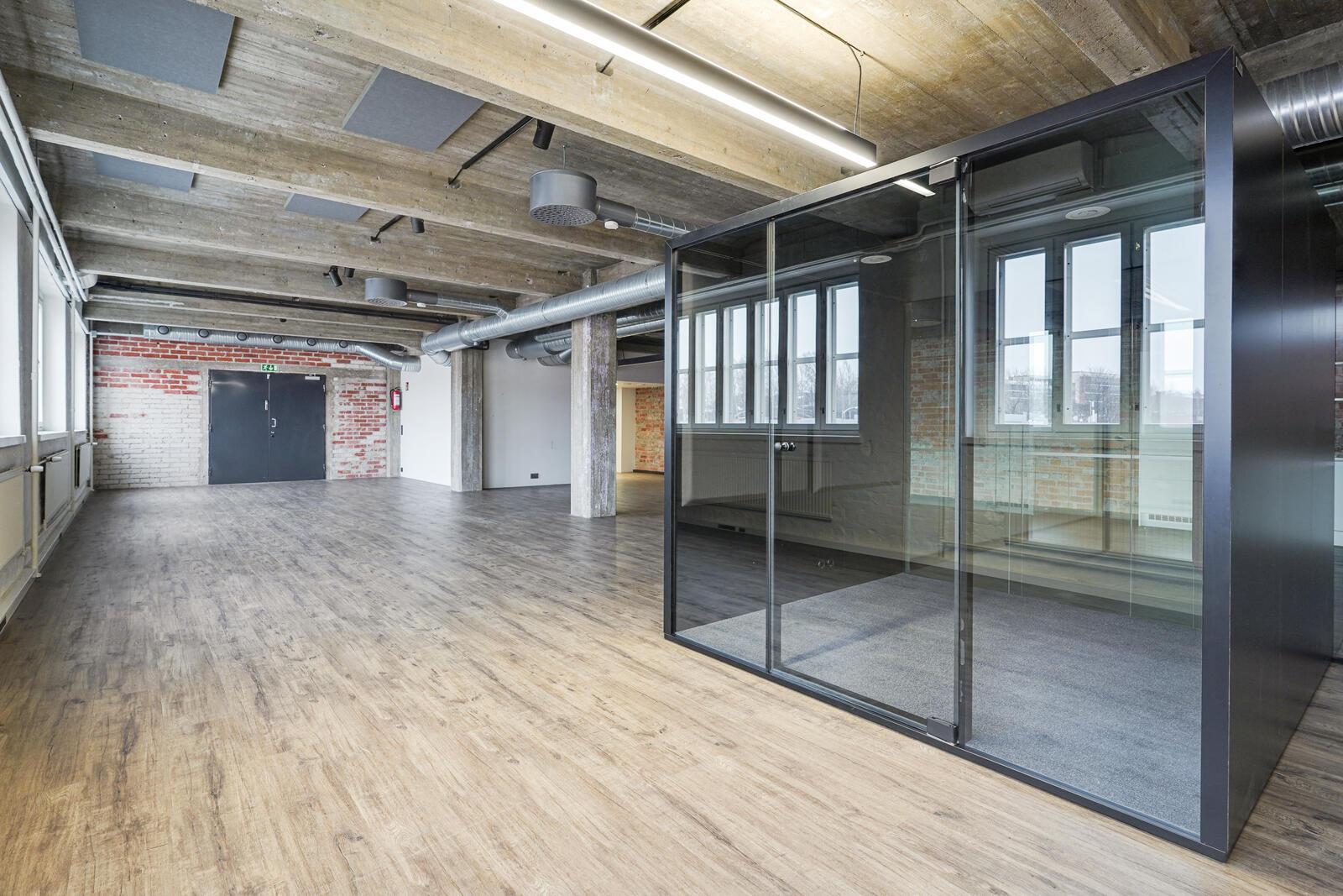 Hermannin Rantatie 12, 330m2, 3. kerros, Toimistotila