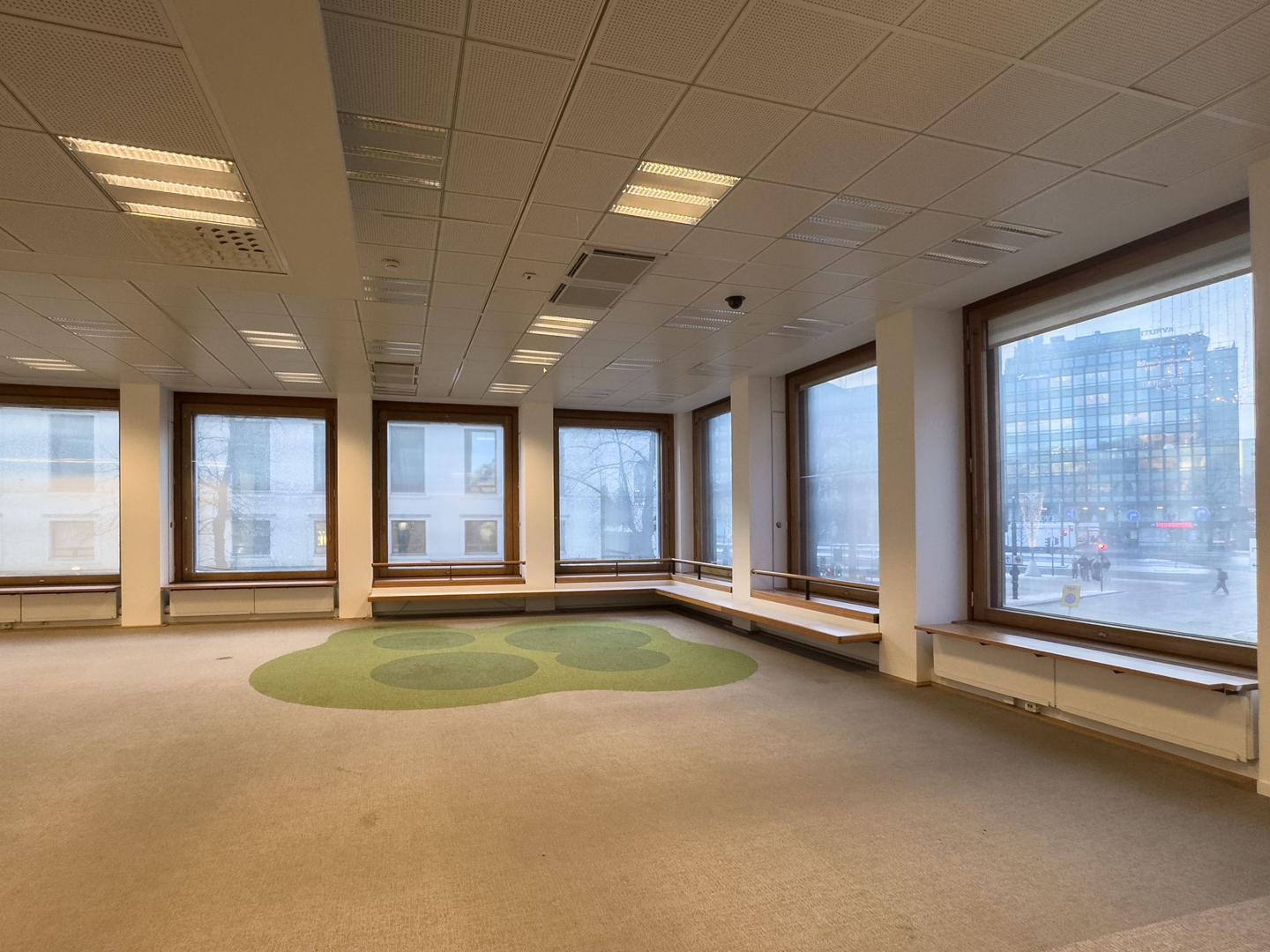 Keskuskatu 1 A, 460m2, 2. kerros, Liiketila