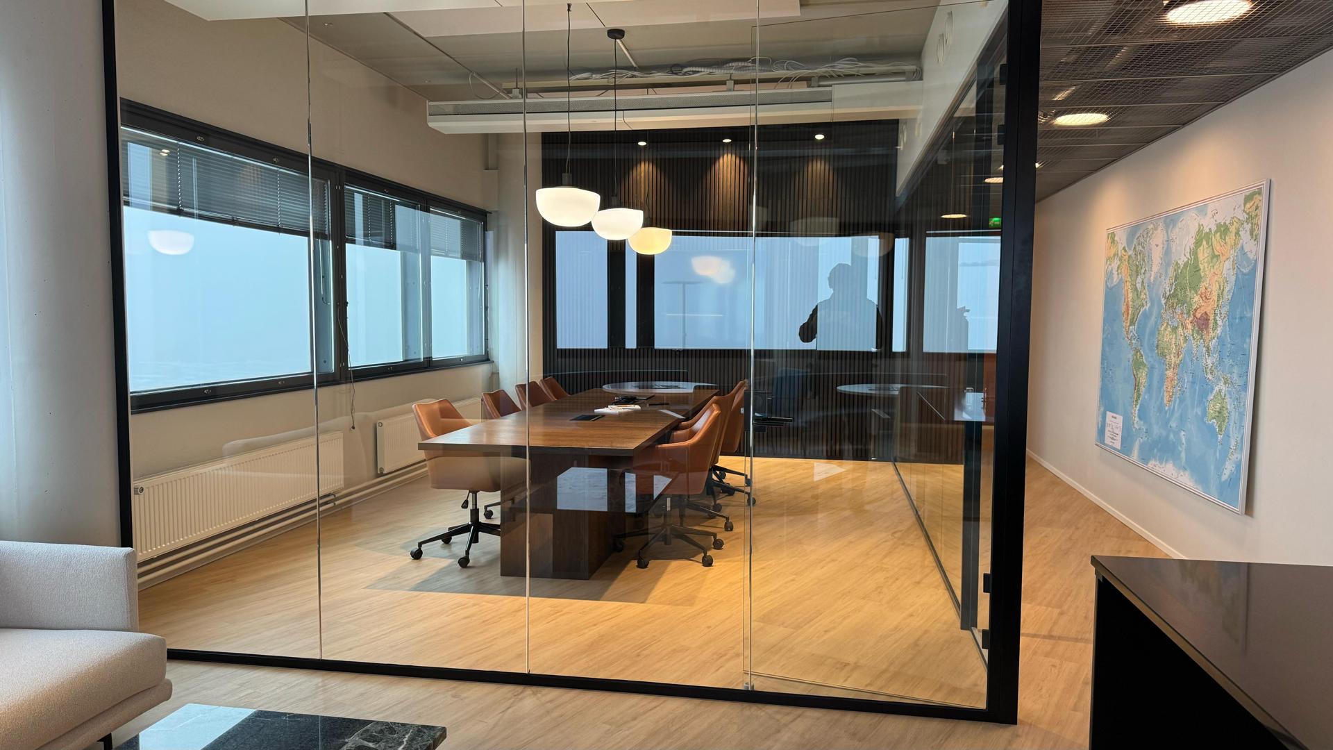 Komentosilta 1, 300m2, 2. kerros, Toimistotila