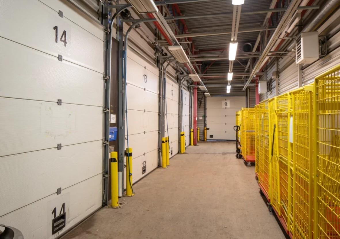 Tullimiehentie 10, 4600m2, , Varastotila