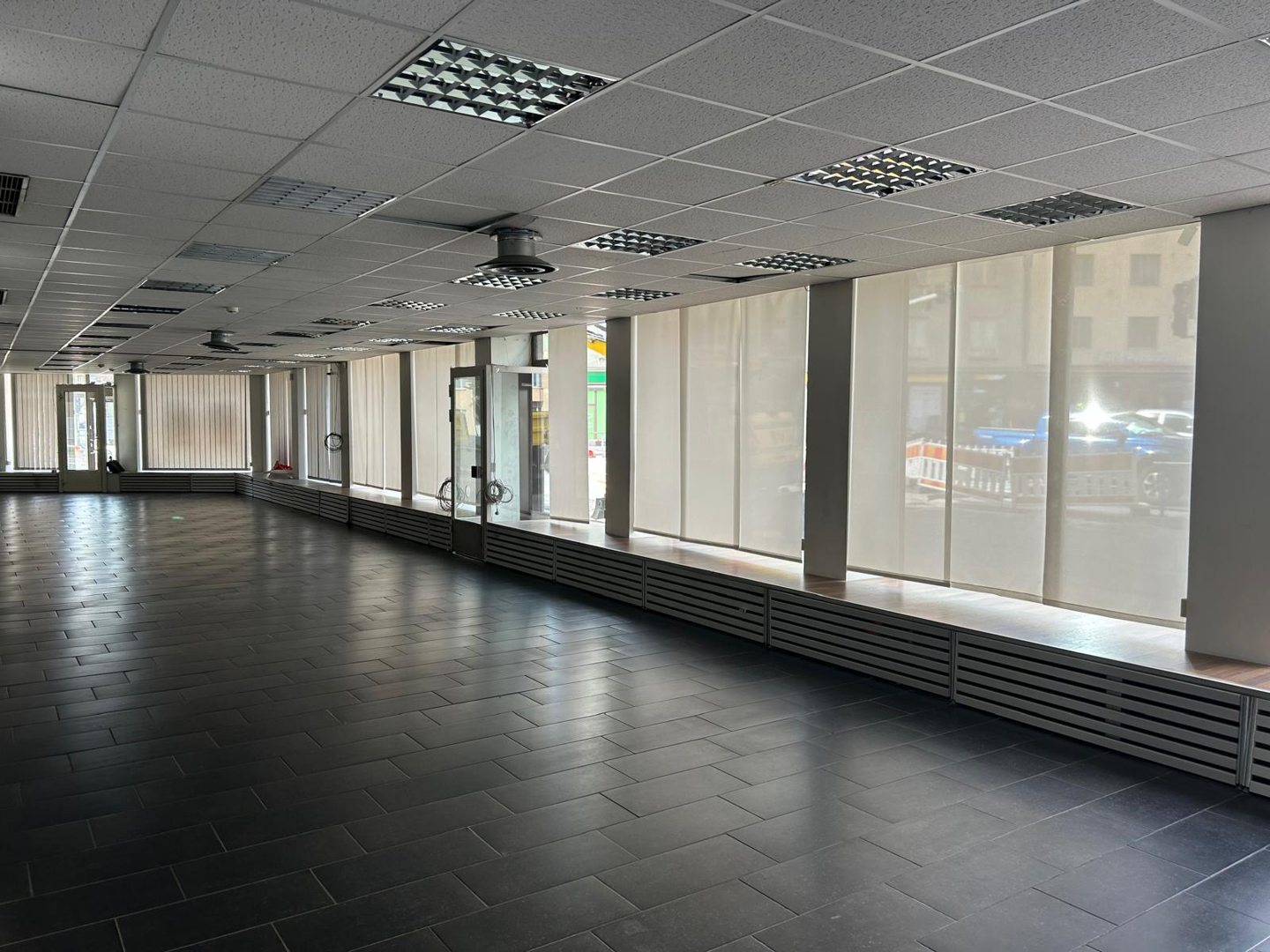 Mannerheimintie 43, 372m2, Katutaso, Liiketila