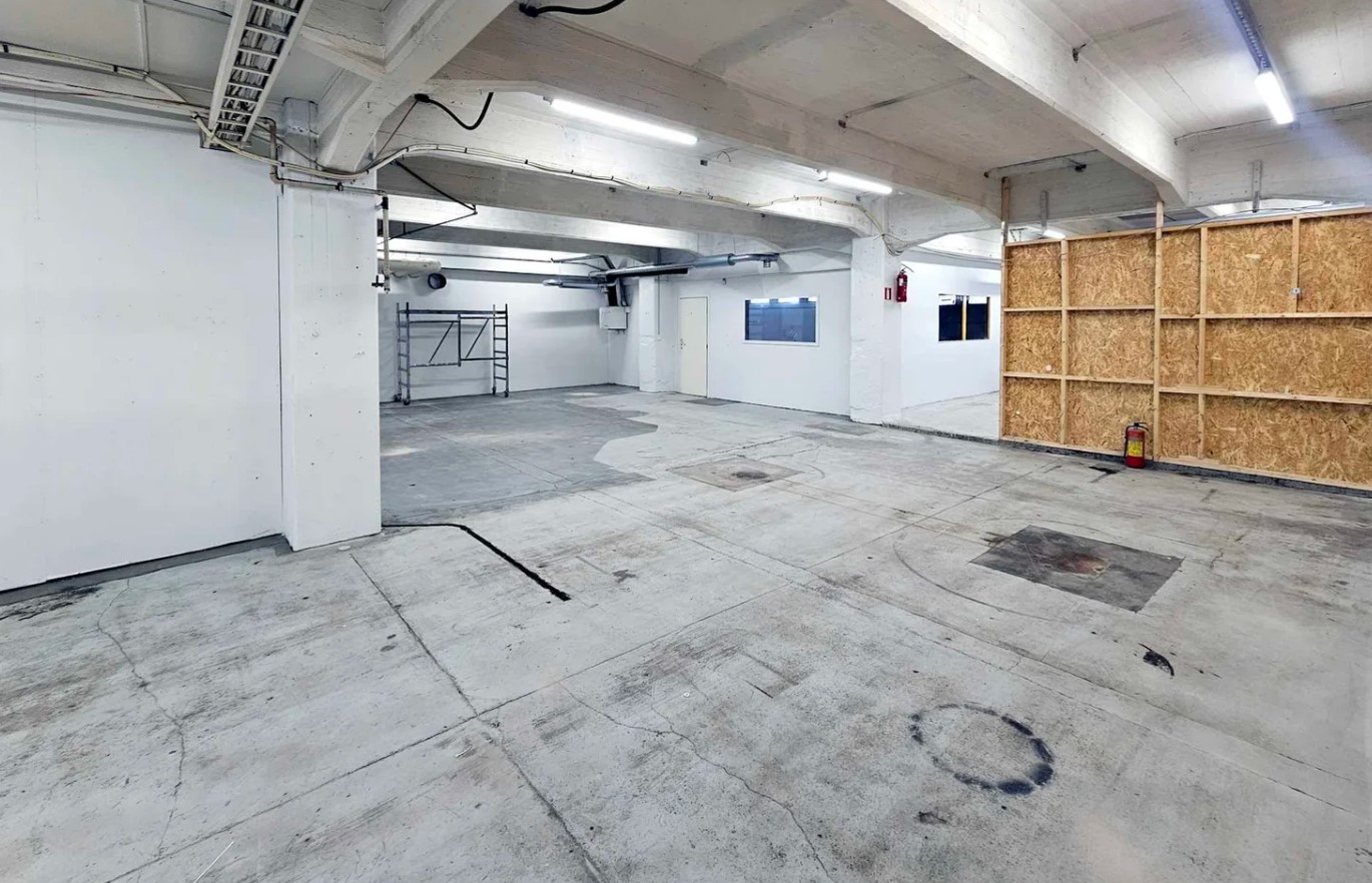 Valokaari 10, 425m2, 1. kerros, Varastotila