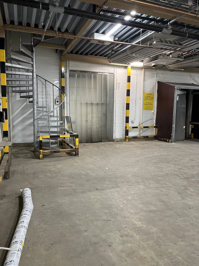 Äimäkuja 6 OULU, 2436m2, 1. kerros, Varastotila